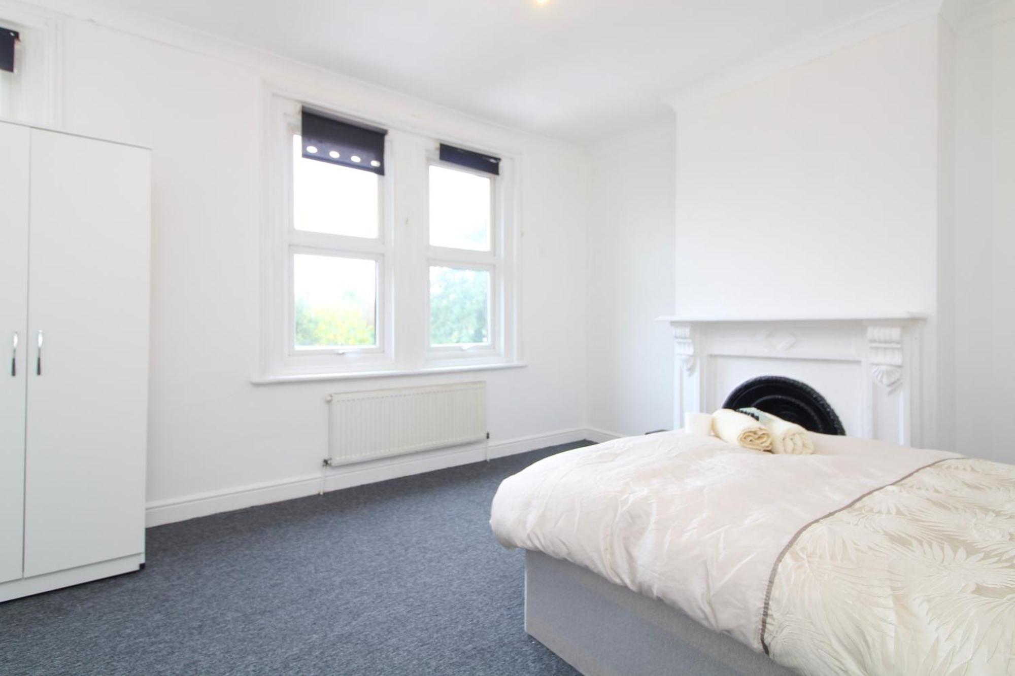 Cosy Room In Stafford Road Southampton Exterior photo